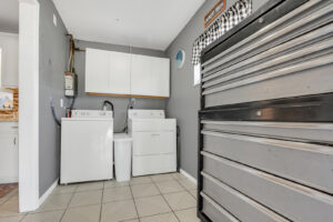 16 Laundry 01 - Lake Worth Homes - Lake Worth Homes