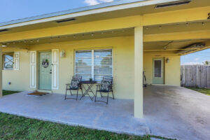 03 Front 03 - Lake Worth Homes - Lake Worth Homes