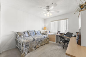 23 Office 01 - Lake Worth Homes - Lake Worth Homes