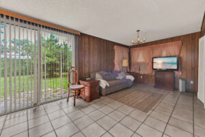 10 Living room 01 - Lake Worth Homes - Lake Worth Homes