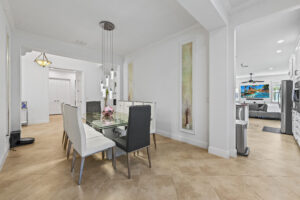 10 Dining room 01 - Lake Worth Homes - Lake Worth Homes