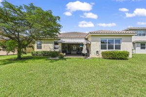 31 Rear 01 - Lake Worth Homes - Lake Worth Homes