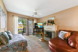 08 living room 02 - Lake Worth Homes - Lake Worth Homes