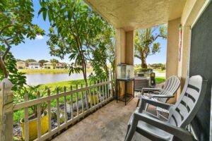 22 porch 02 - Lake Worth Homes - Lake Worth Homes