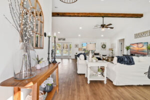 04 entry 01 - Lake Worth Homes - Lake Worth Homes