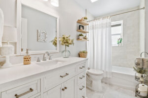 22 Bathroom 01 - Lake Worth Homes - Lake Worth Homes