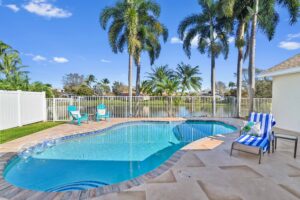 32 pool 01 - Lake Worth Homes - Lake Worth Homes