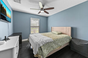 17 Bedroom 01 - Lake Worth Homes - Lake Worth Homes