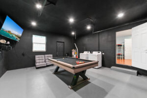 15 Garage entertainment room 01 - Lake Worth Homes - Lake Worth Homes