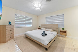 16 Bedroom 01 - Lake Worth Homes - Lake Worth Homes