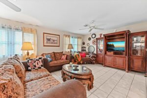 20251027202618809776000000-o 1 - Lake Worth Homes - Lake Worth Homes