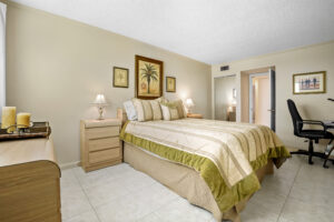 20 Bedroom 02 - Lake Worth Homes - Lake Worth Homes