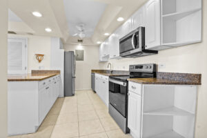 07 Kitchen 01 - Lake Worth Homes - Lake Worth Homes