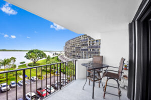 29 balcony 02 - Lake Worth Homes - Lake Worth Homes