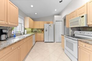 20251212141919294018000000-o - Lake Worth Homes - Lake Worth Homes