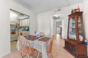09 Dining area 01 - Lake Worth Homes - Lake Worth Homes