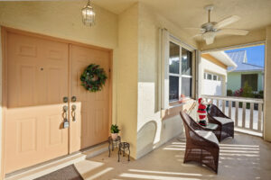 04 entry 01 - Lake Worth Homes - Lake Worth Homes