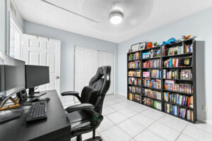 17 bedroom 02 - Lake Worth Homes - Lake Worth Homes