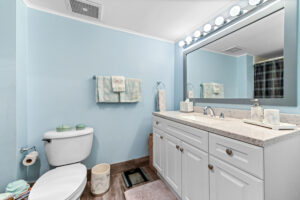 10 Bathroom 01 - Lake Worth Homes - Lake Worth Homes