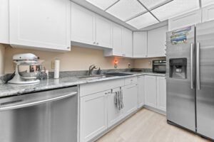 13 Kitchen 02 - Lake Worth Homes - Lake Worth Homes