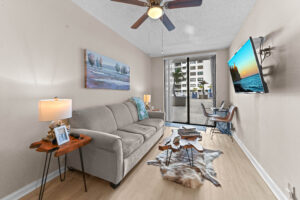 19 Livingroom 01 - Lake Worth Homes - Lake Worth Homes
