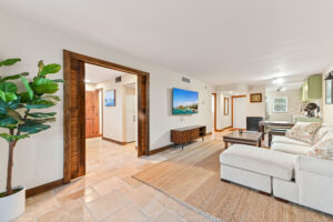 12 living room 04 - Lake Worth Homes - Lake Worth Homes