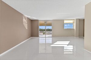 12 living room 01 - Lake Worth Homes - Lake Worth Homes