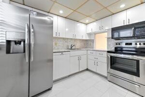 19 kitchen 03 - Lake Worth Homes - Lake Worth Homes