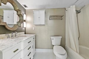 30 bathroom 02 - Lake Worth Homes - Lake Worth Homes