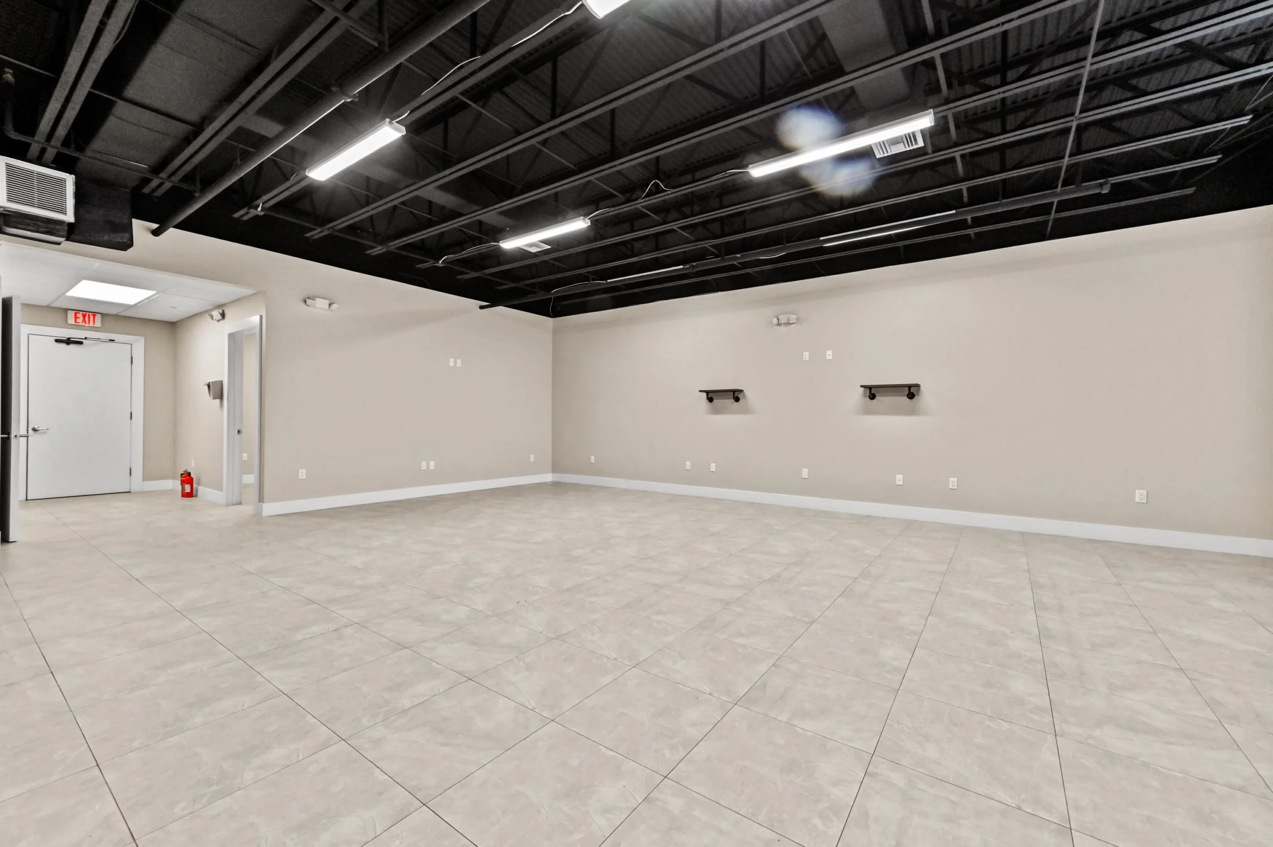 4050 Westgate Avenue 106, West Palm Beach, FL 33409