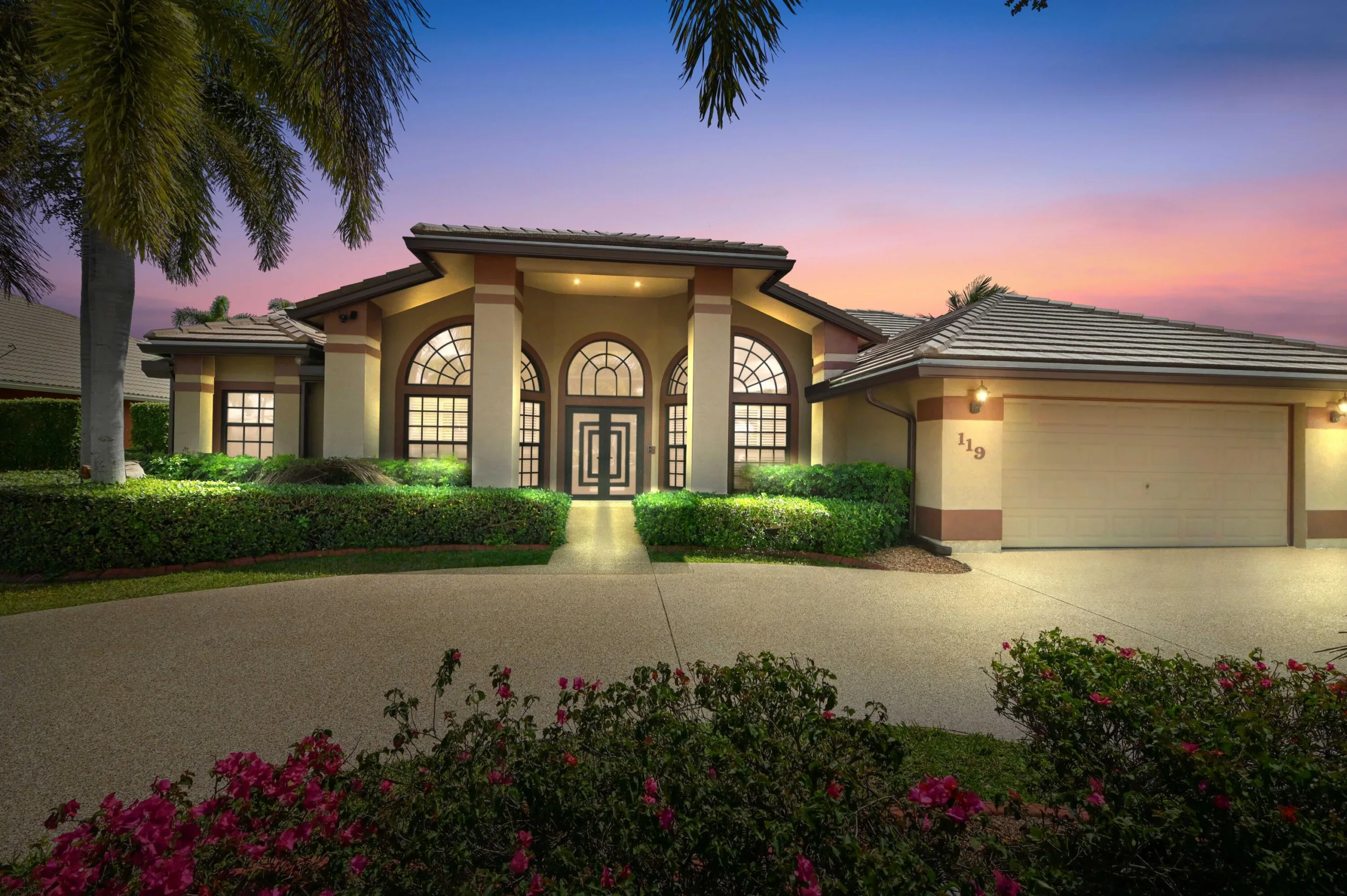 119 Fernwood Crescent, Royal Palm Beach, FL 33411